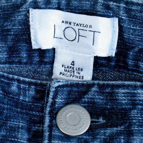 Ann Taylor LOFT Flare Leg Medium Wash 28 x 31 Mid Rise Stretch Sz 4 (tag) - Picture 3 of 4